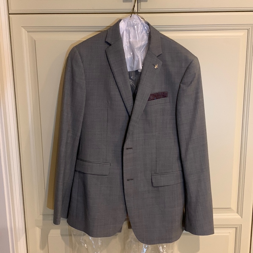 Men’s Gray Penguin suit